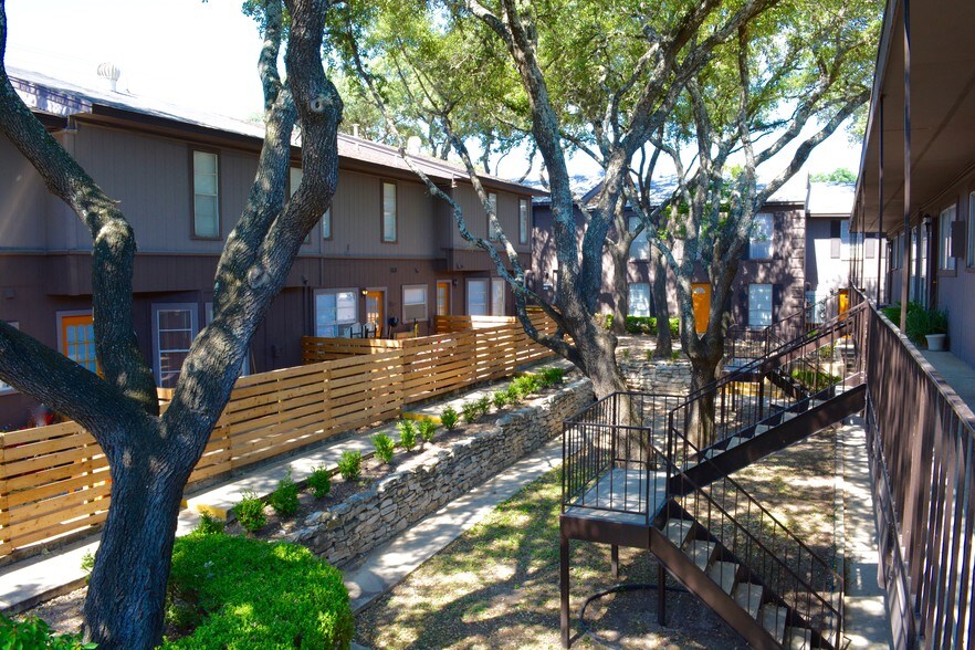 Verano at the Heights Apartments 3031 Eisenhauer Rd San Antonio TX