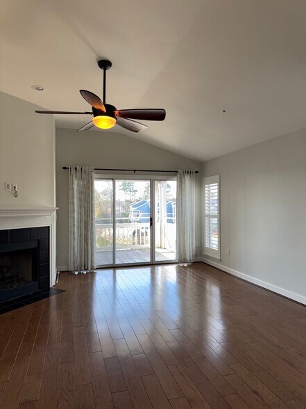 Building Photo - 1133 Torrence Cir