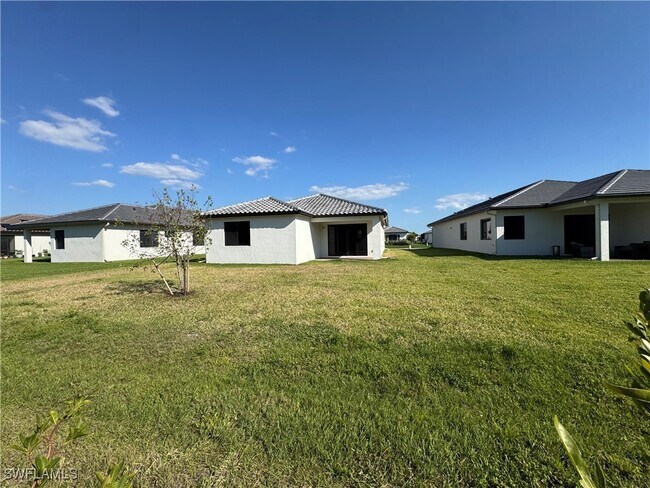Building Photo - 5277 Marano Dr