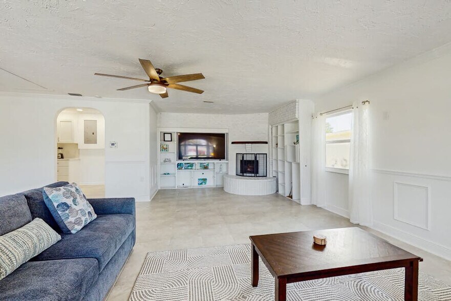 Building Photo - 3903 Cape Vista Dr