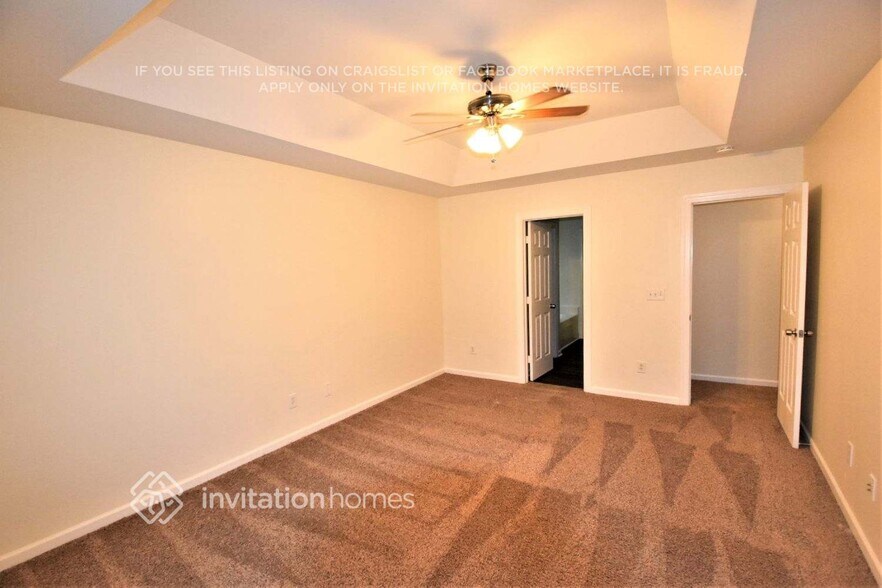 Building Photo - 2505 Century Oaks Ln