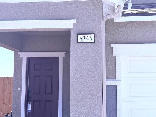 Building Photo - 6345 W Hadley Ave