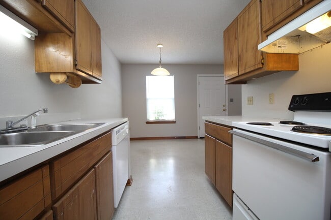 Building Photo - Prime Northeast Pensacola Location – 1BD/1...