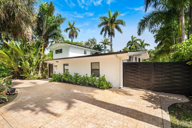 Building Photo - 7810 Beach View Dr
