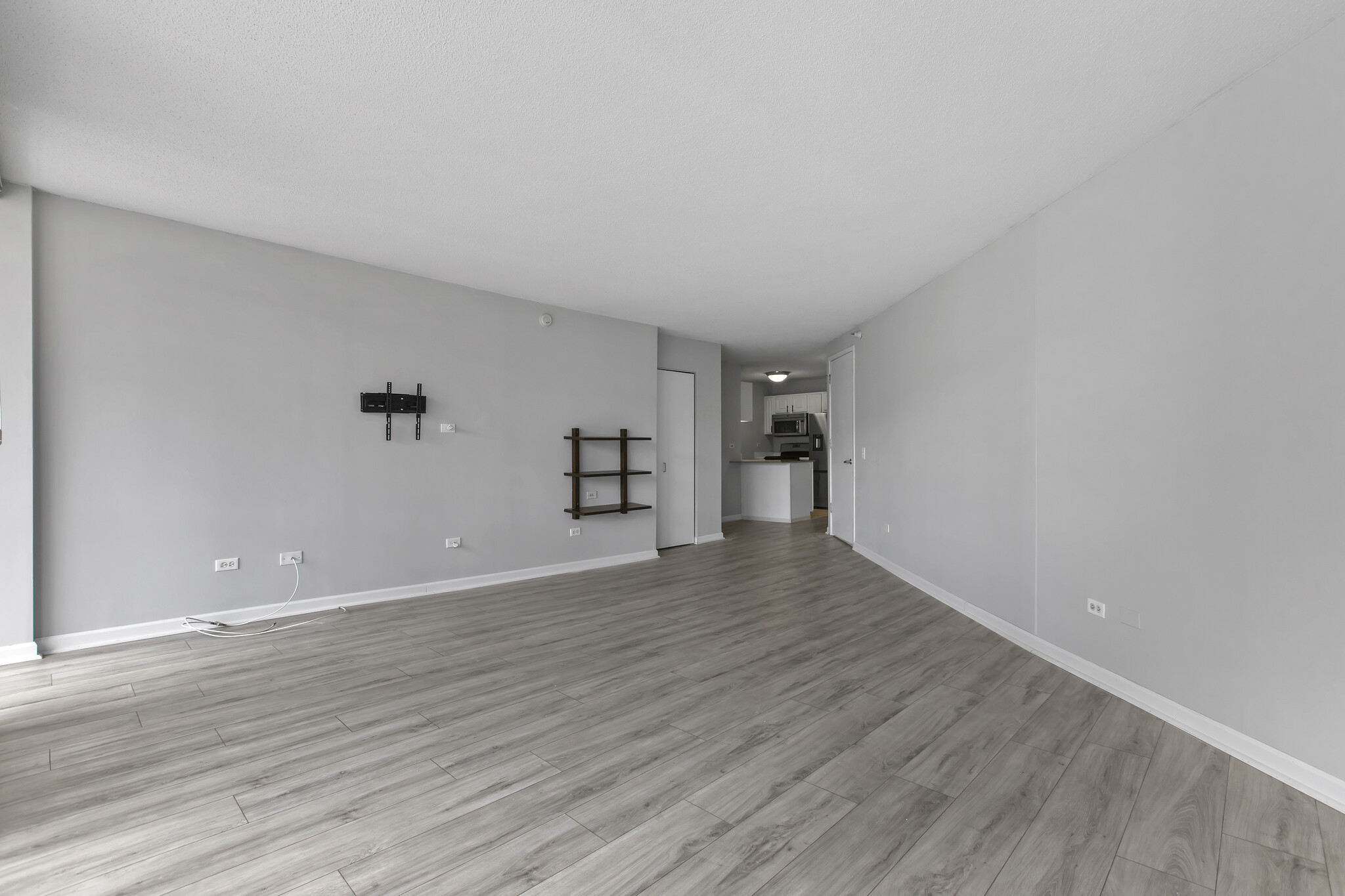 Building Photo - 545 N Dearborn St