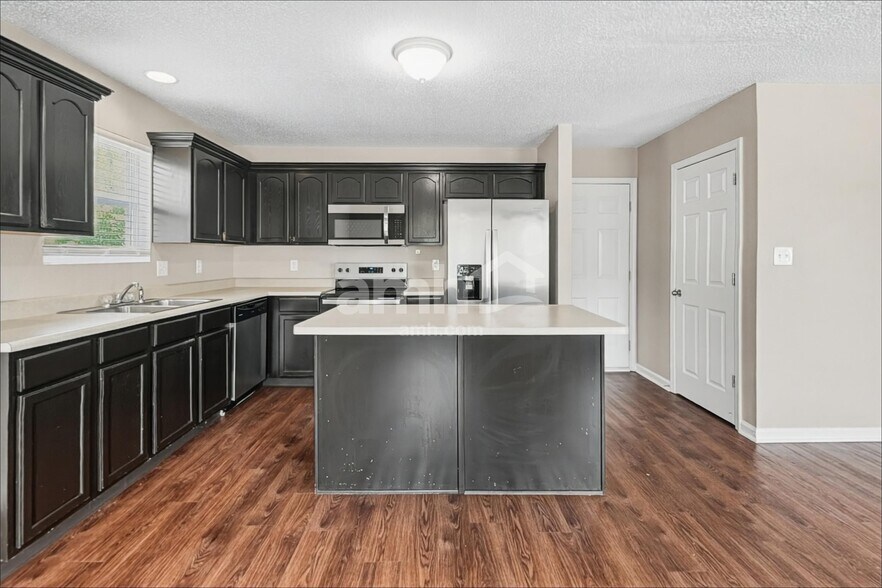 Building Photo - 19486 Prairie Crossing Dr