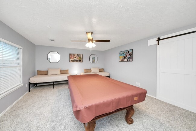 Building Photo - 12711 Laurel Bank Way