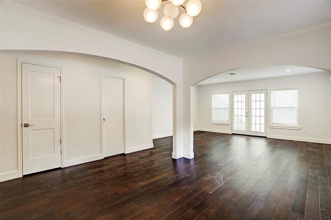 Building Photo - 2610 Whitney St
