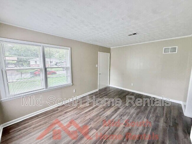 Building Photo - 2718 Marlene St