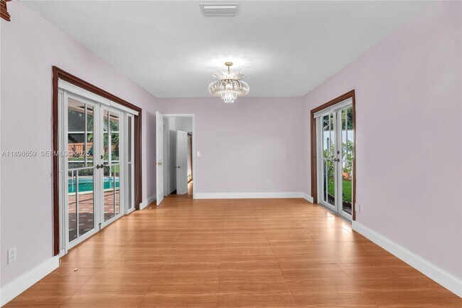 Building Photo - 17320 SW 89th Ave