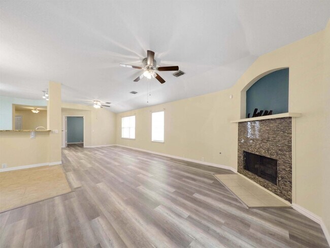 Building Photo - 4927 Deep Glen Ln