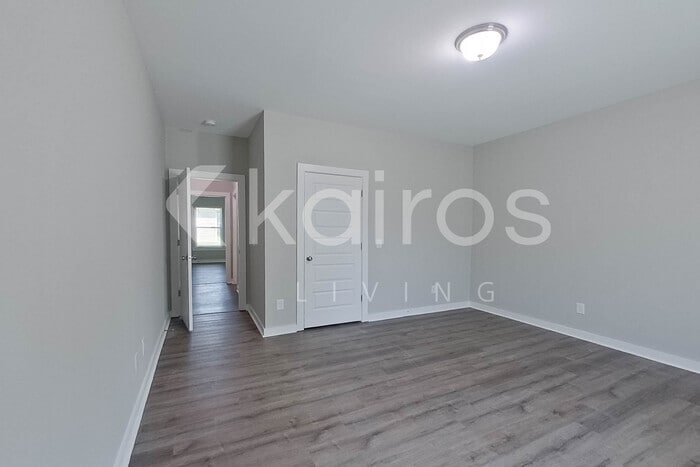 Building Photo - 344 White Oak Cir