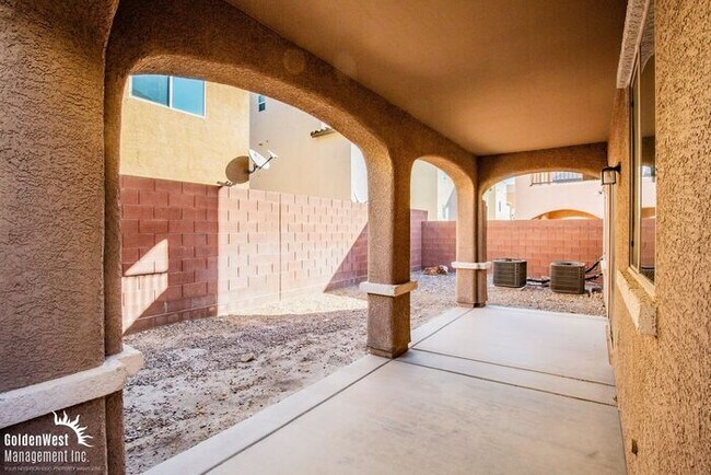 Building Photo - Exceptional Two Story 3Bdm 2.5Ba Home in Beautiful Providence.