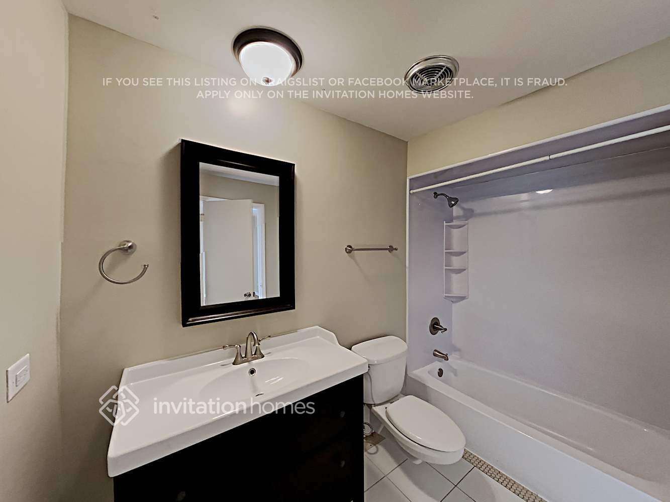 Building Photo - 6031 W 129th St