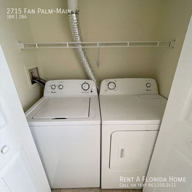 Building Photo - 2715 Fan Palm Dr