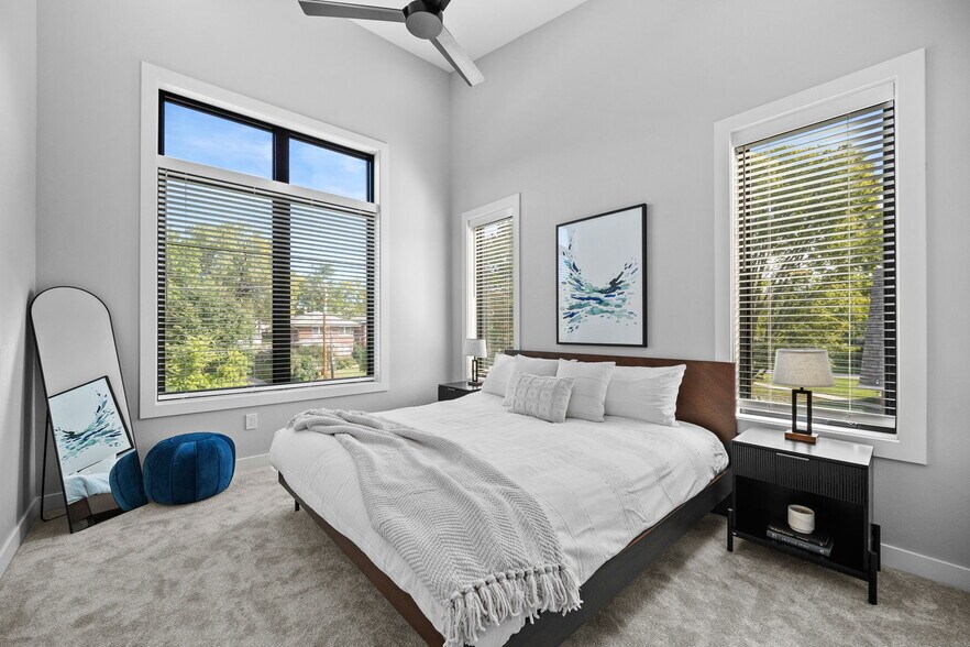 Building Photo - 4840 Ingersoll Ave