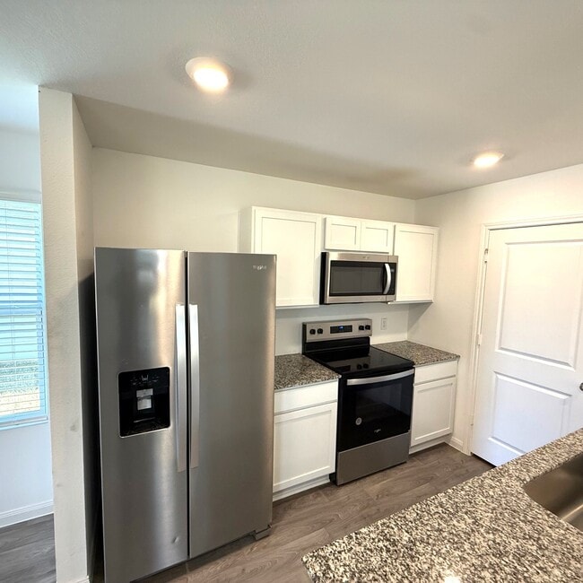 Building Photo - 11926 Midas Ln