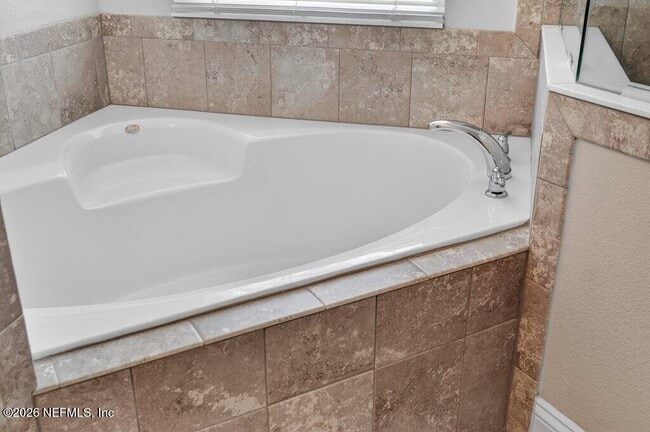 Building Photo - 4824 Red Egret Dr