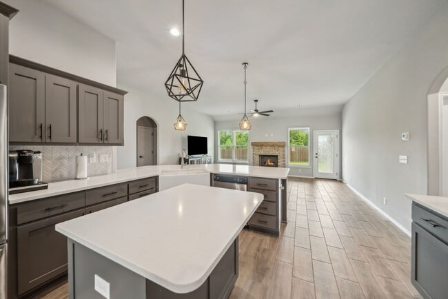 Building Photo - NEIGHBORHOOD POOL, WALKING TRAILS & ONE OF...