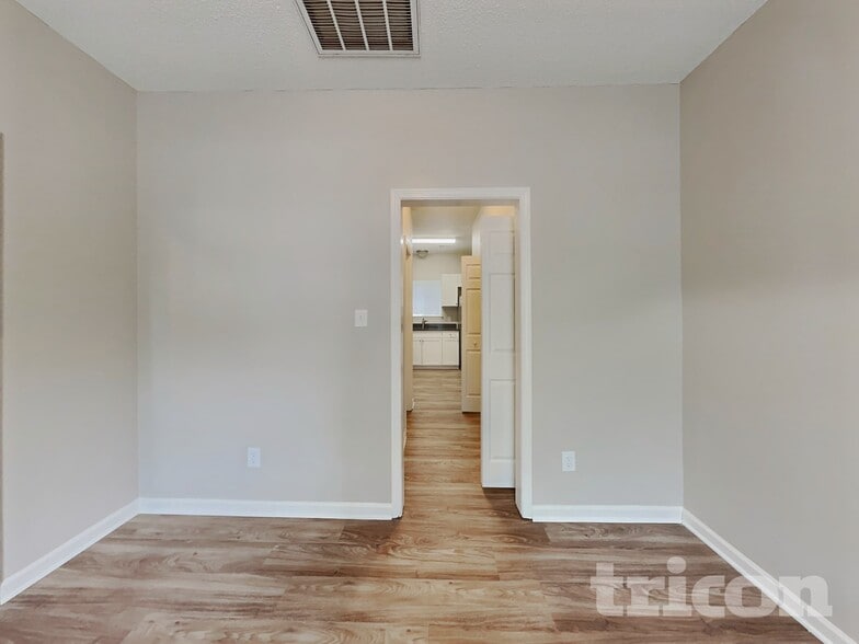 Building Photo - 6309 McIntyre Ridge Dr