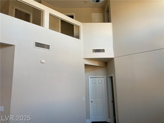 Building Photo - 3120 Whispering Canyon Ct