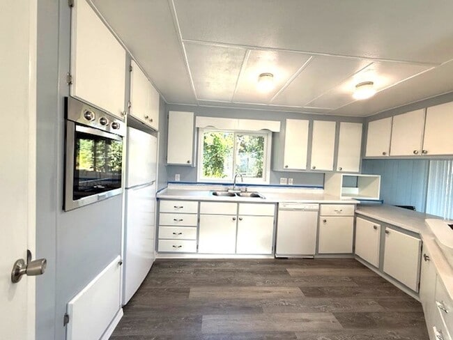 Building Photo - 3 Bedroom 2 Bath Dayton OR