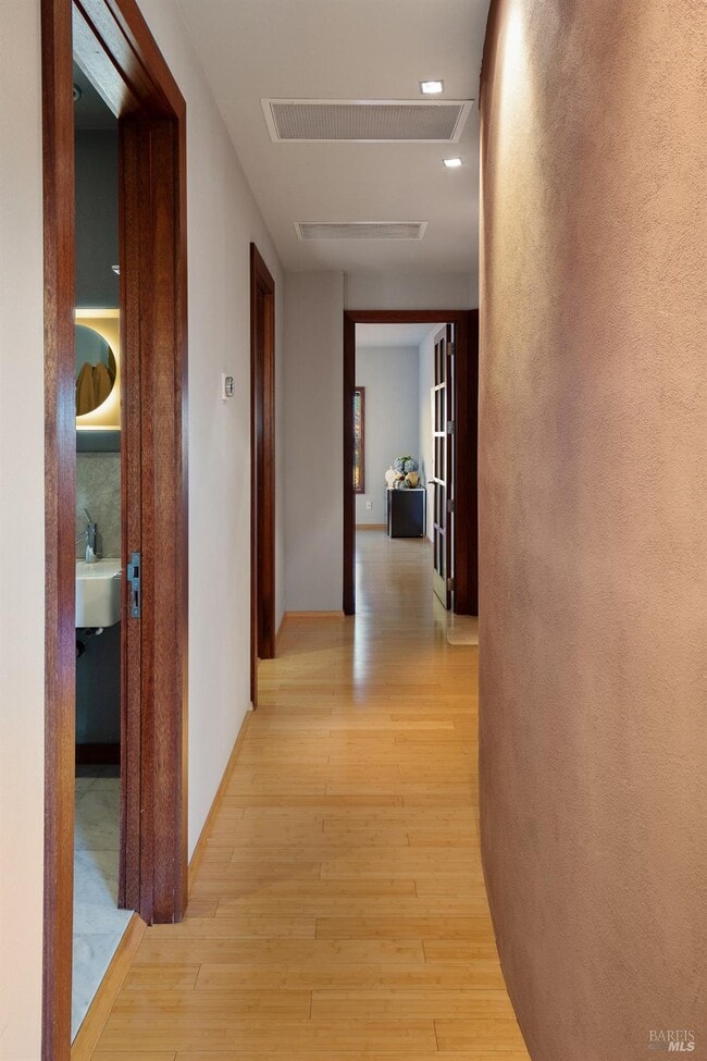 Building Photo - 675 Shiloh Canyon