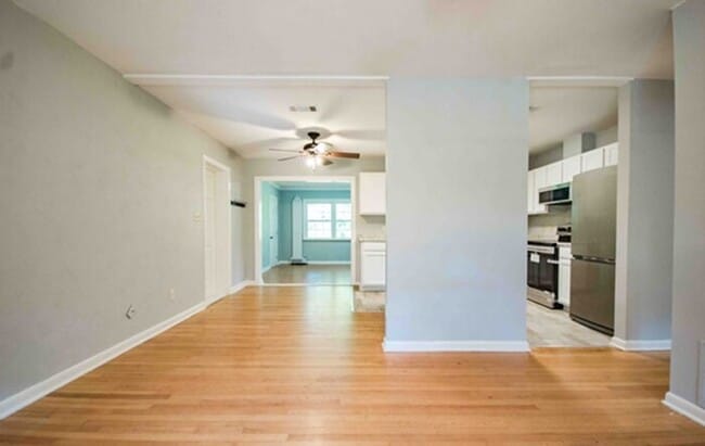 Building Photo - Fabulous home near the fairgrounds-$500 off 1st months rent!