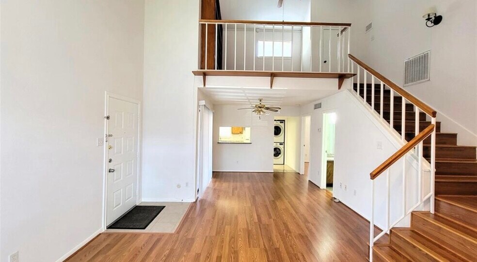 Building Photo - 3100 Walnut Bend Ln