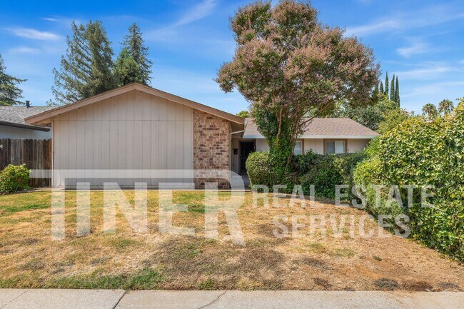 Building Photo - 3000 Nikol St