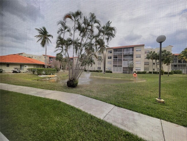 Building Photo - 1810 SW 81st Ave