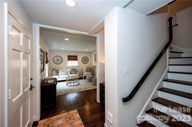 Building Photo - 6719 Bradstock Ln