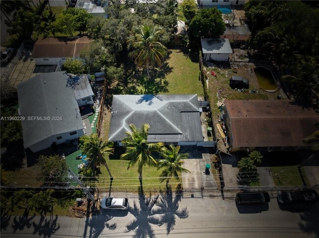 Building Photo - 1780 NE 146th St