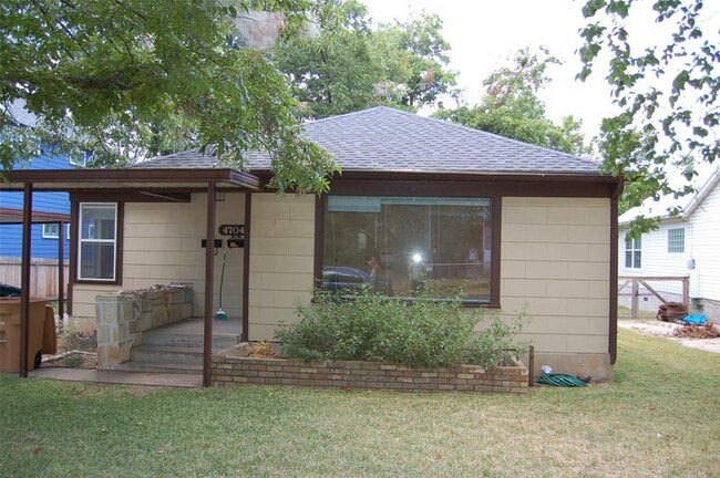 Building Photo - 4704 Evans Ave