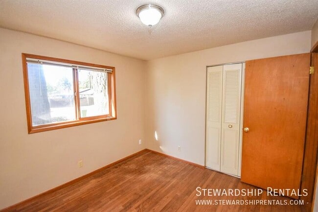 Building Photo - 1183 Skipper Ave