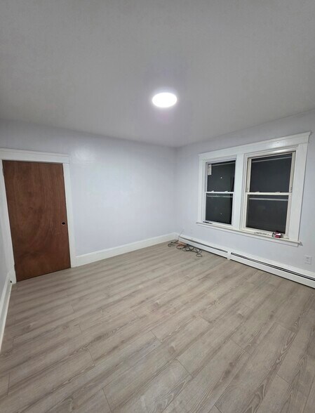 Building Photo - 267 New York Ave