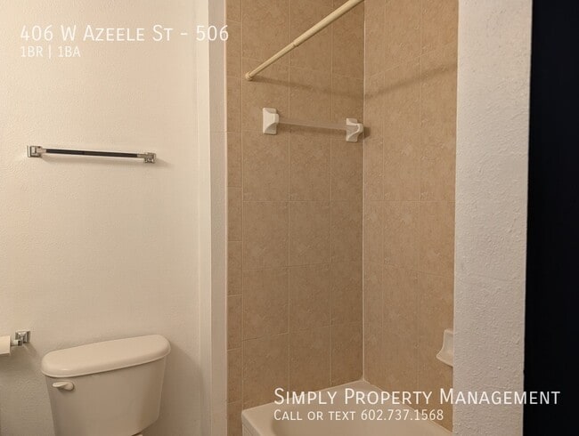 Building Photo - 406 W Azeele St