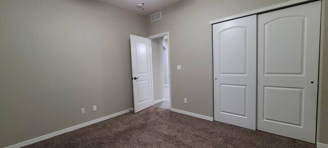 Building Photo - 3540 Essence St