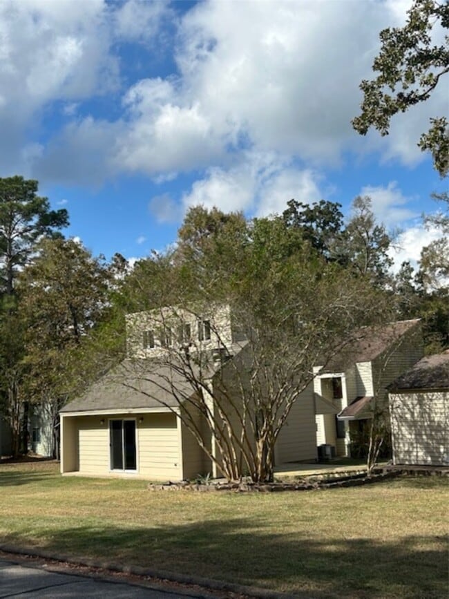 Primary Photo - 26601 Primrose Ct