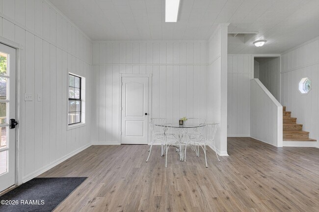 Building Photo - 708 Patrick Dr