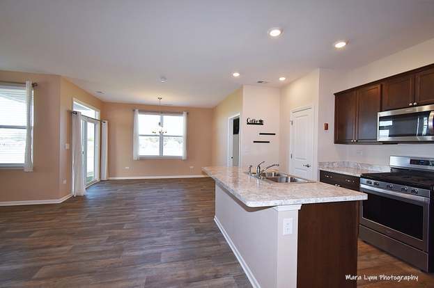 Building Photo - 325 Sussex Ln