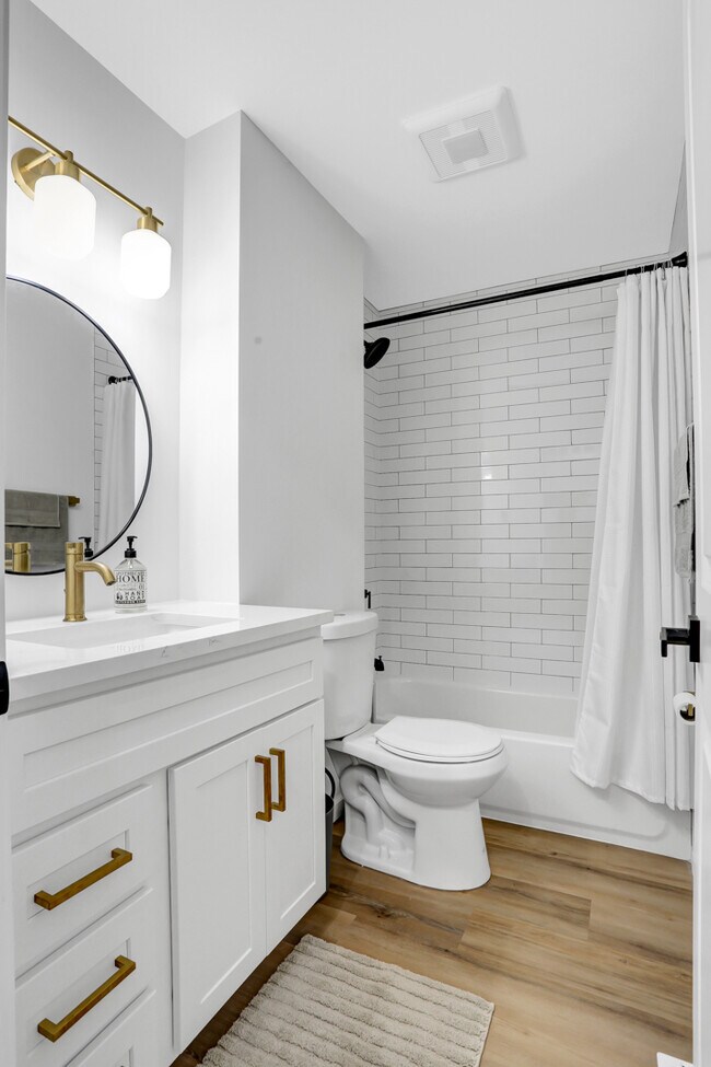 Hallway Bathroom 2 - 12931 Barbezieux Dr