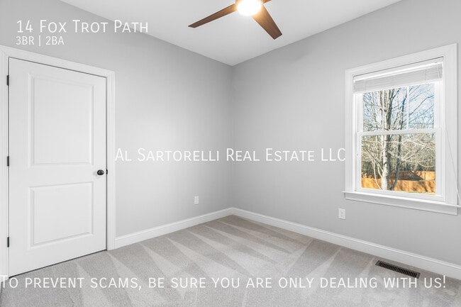 Building Photo - 14 Fox Trot Path