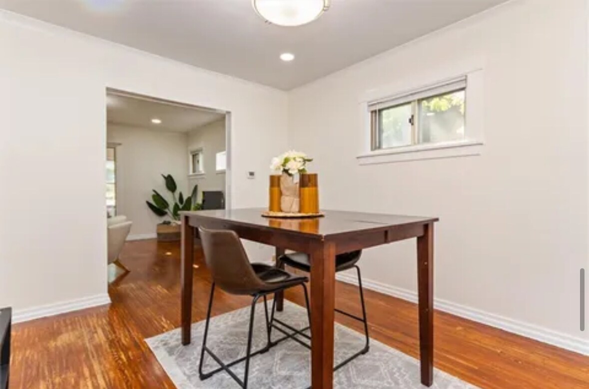 Building Photo - 202 Terrace Park