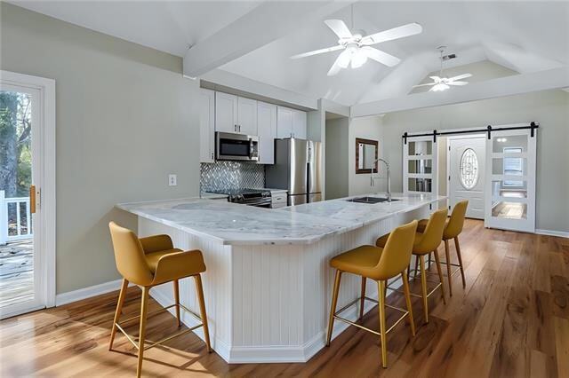 Building Photo - 810 Armand St