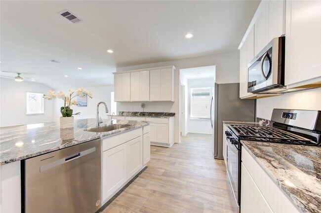 Building Photo - 2913 Misty Elm Ln