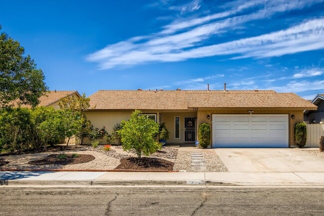 Building Photo - Impressive Oceanside Home For Rent