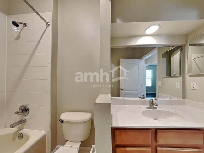 Building Photo - 461 Misty Oaks Run