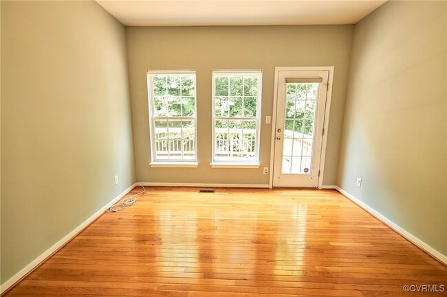 Building Photo - 444 Kingscote Ln