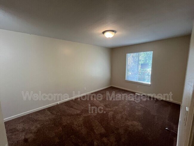Building Photo - 5460 Concord Blvd